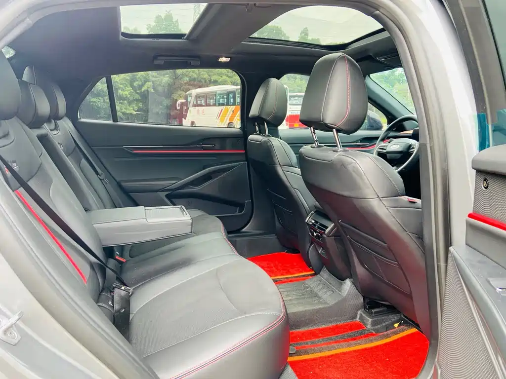 Ford Mondeo — миниатюра 7