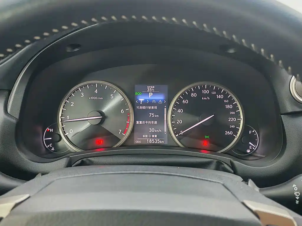 Lexus NX — миниатюра 9