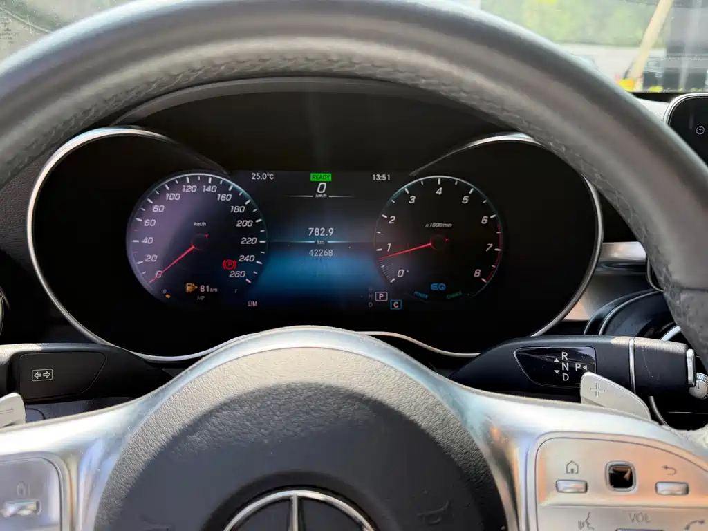 Mercedes-Benz C-Class — миниатюра 6