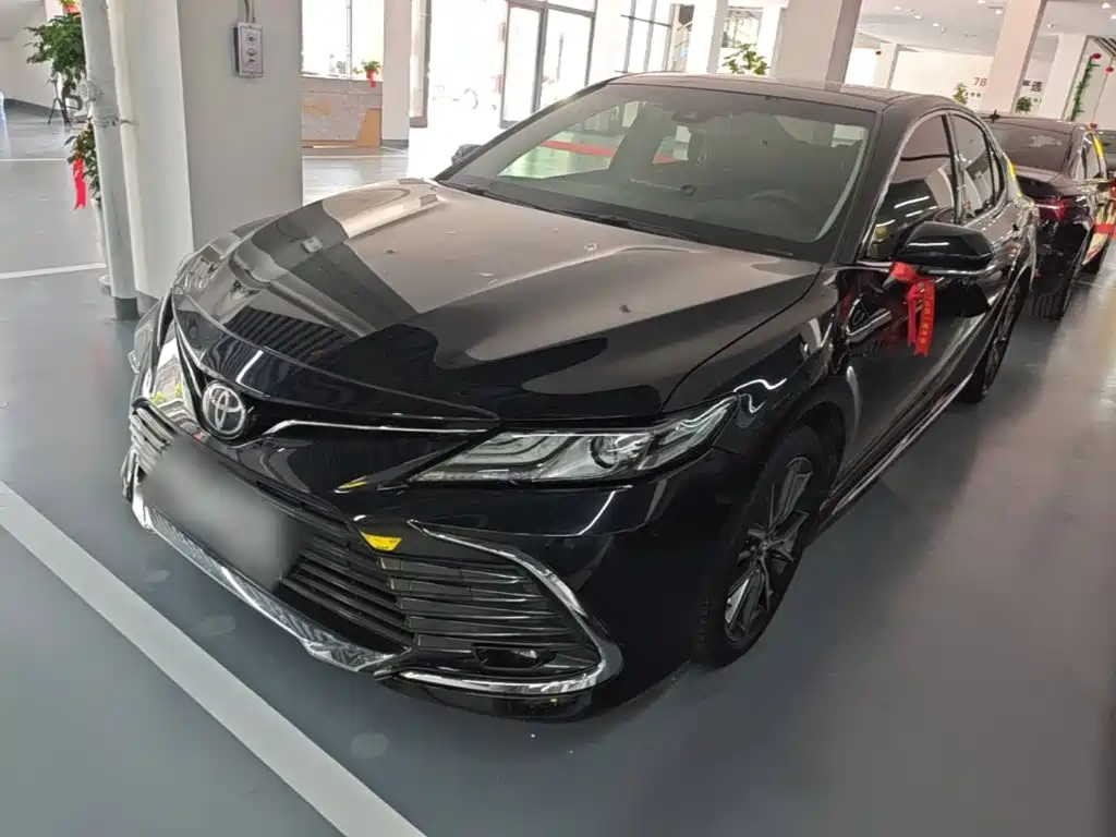 Toyota Camry — миниатюра 2
