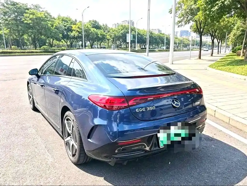 Mercedes-Benz EQE — миниатюра 8