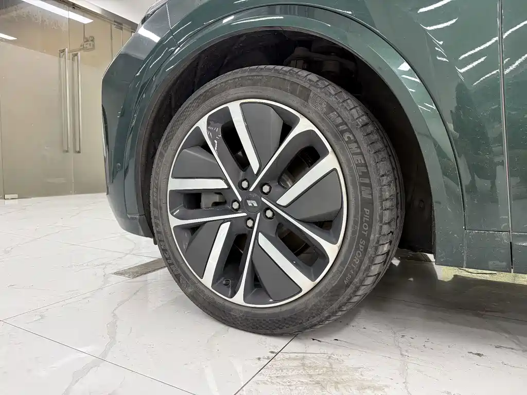 Li Auto Li L9 — миниатюра 7