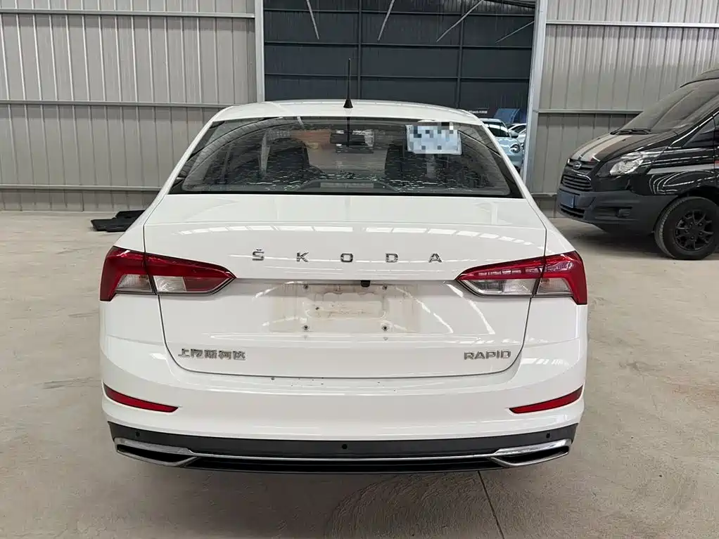 Skoda Rapid — миниатюра 14