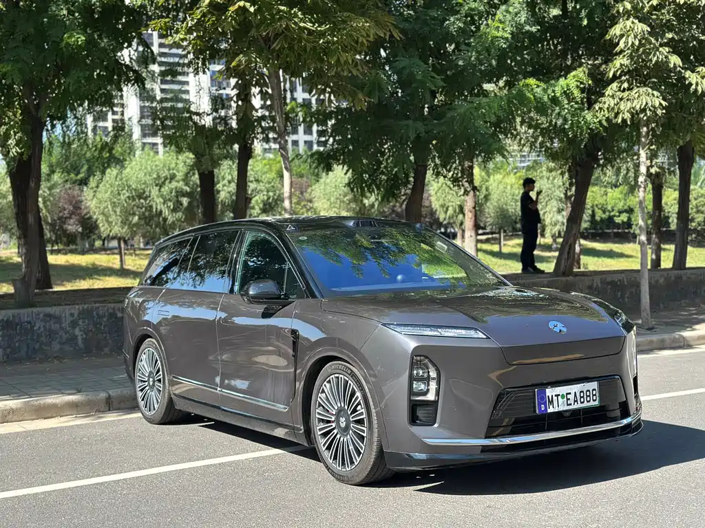 NIO ES8 — миниатюра 3