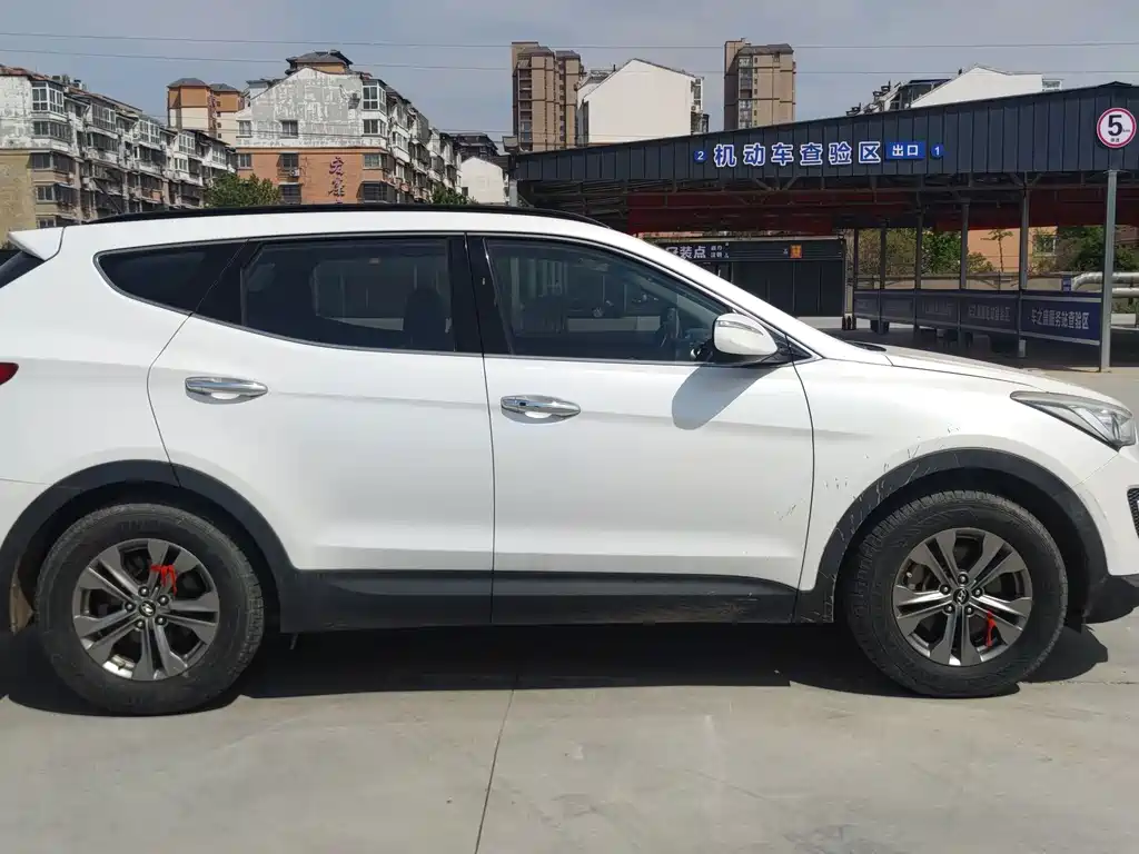 Hyundai Santa Fe — миниатюра 17