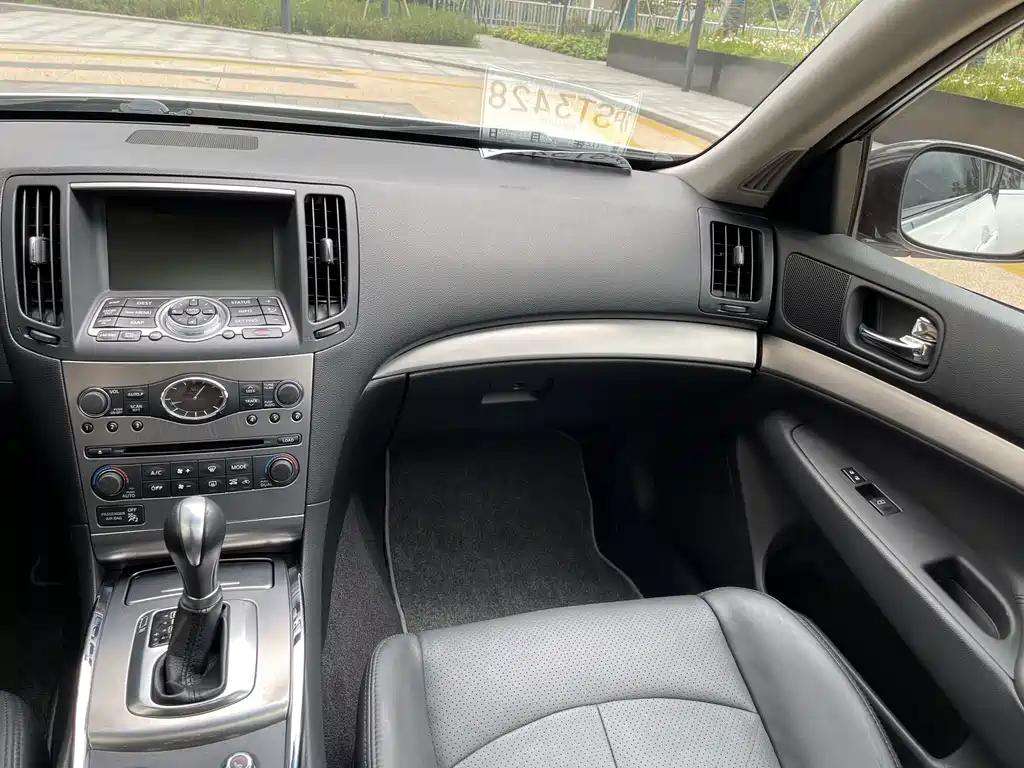 Infiniti G — миниатюра 18