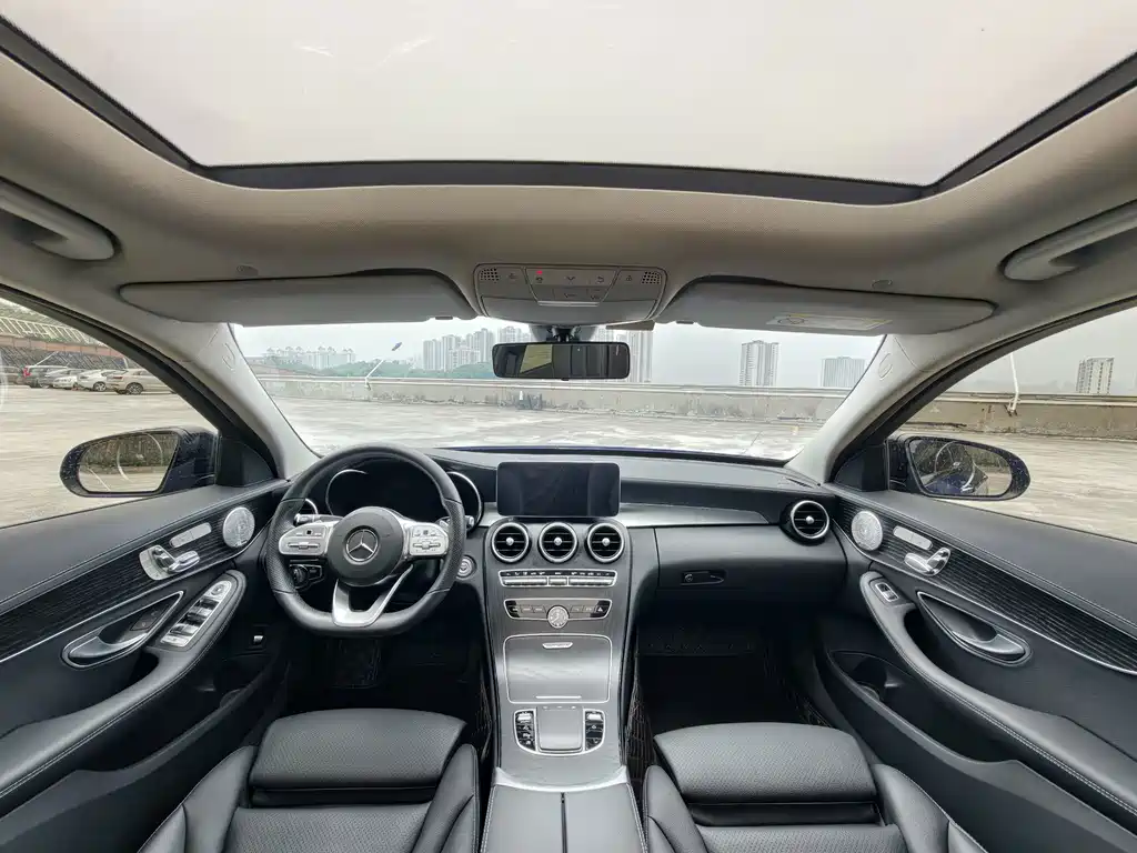 Mercedes-Benz C-Class — миниатюра 13