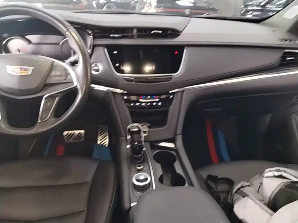 Cadillac XT5 — миниатюра 13