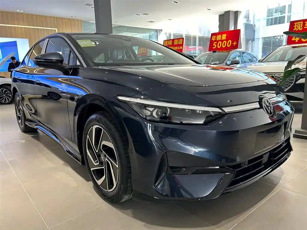 VOLKSWAGEN ID.7 VIZZION