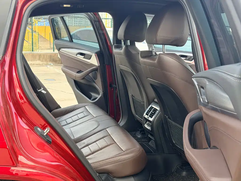 BMW X4 — миниатюра 6