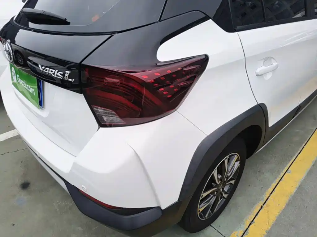 Toyota Yaris L — миниатюра 8