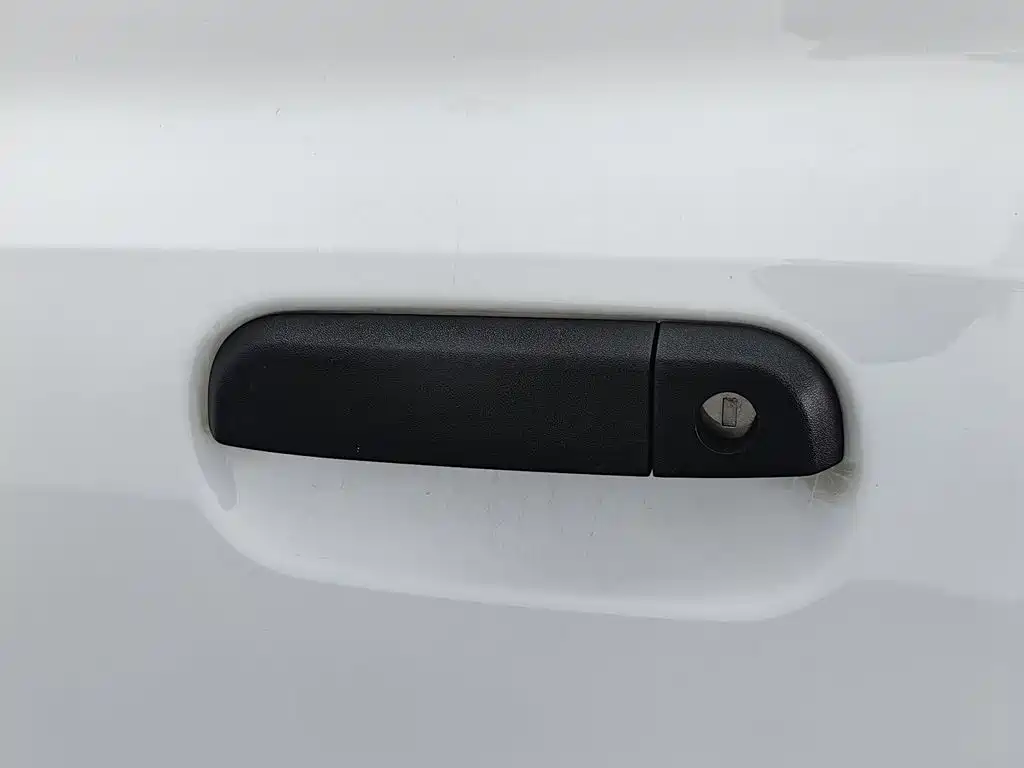 Roewe Clever — миниатюра 18