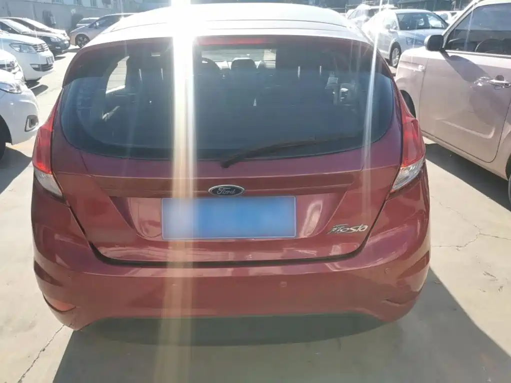 Ford Fiesta — миниатюра 6