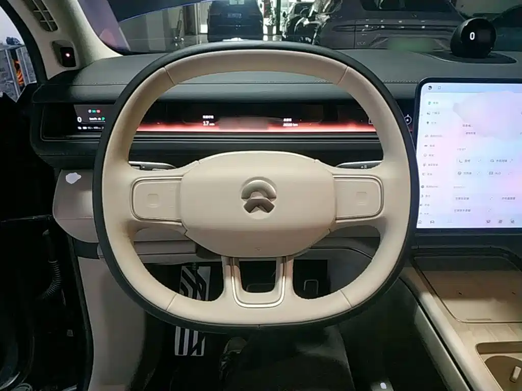 NIO ES8 — миниатюра 11