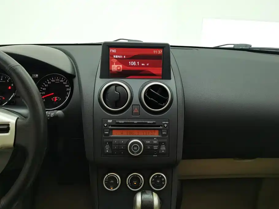 Nissan Qashqai — миниатюра 13