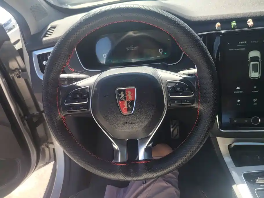 Roewe RX5 New Energy — миниатюра 15
