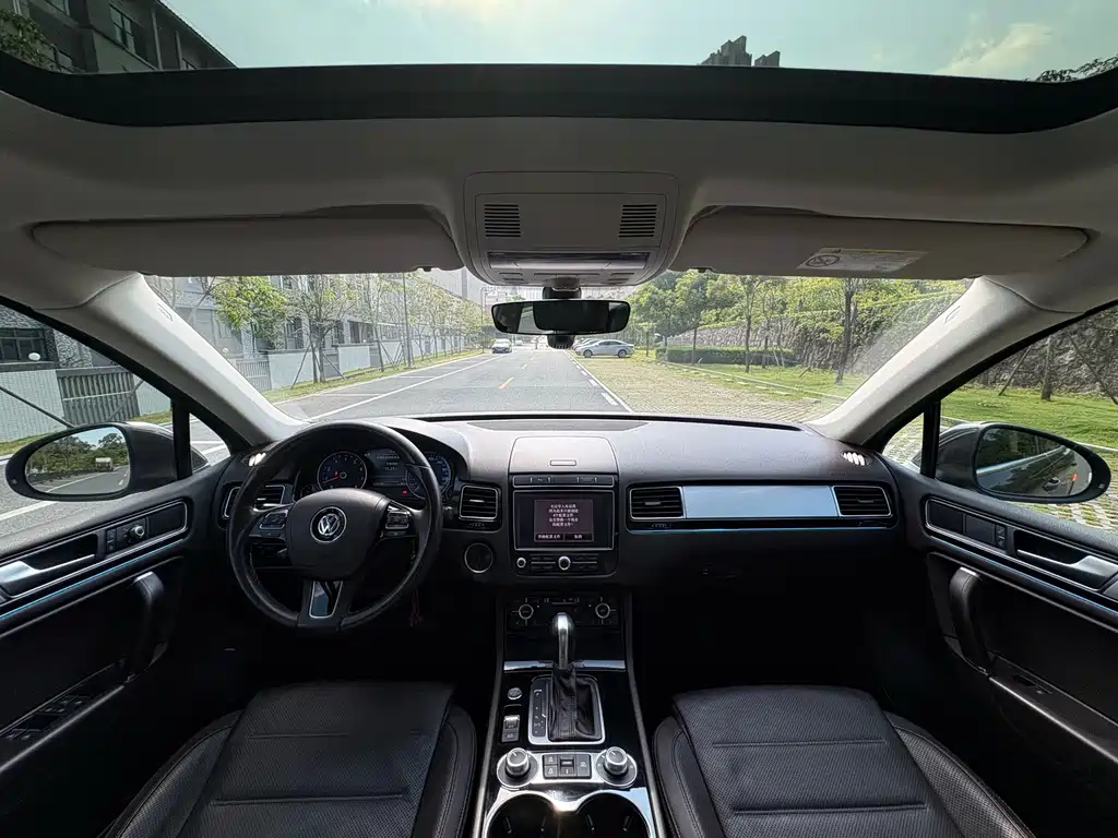 Volkswagen Touareg — миниатюра 5