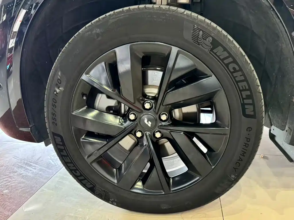 Li Auto Li L8 — миниатюра 8