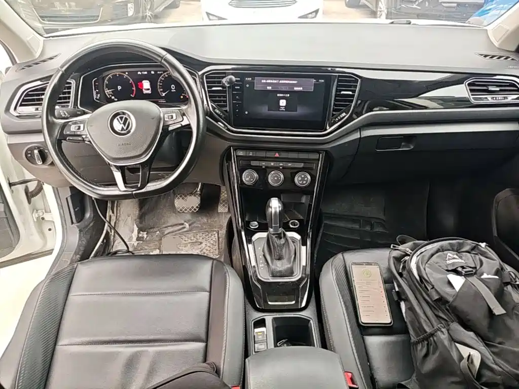 Volkswagen T-Roc — миниатюра 10