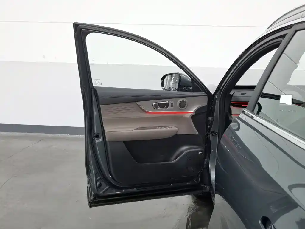 Fulwin Fengyun T8 — миниатюра 8