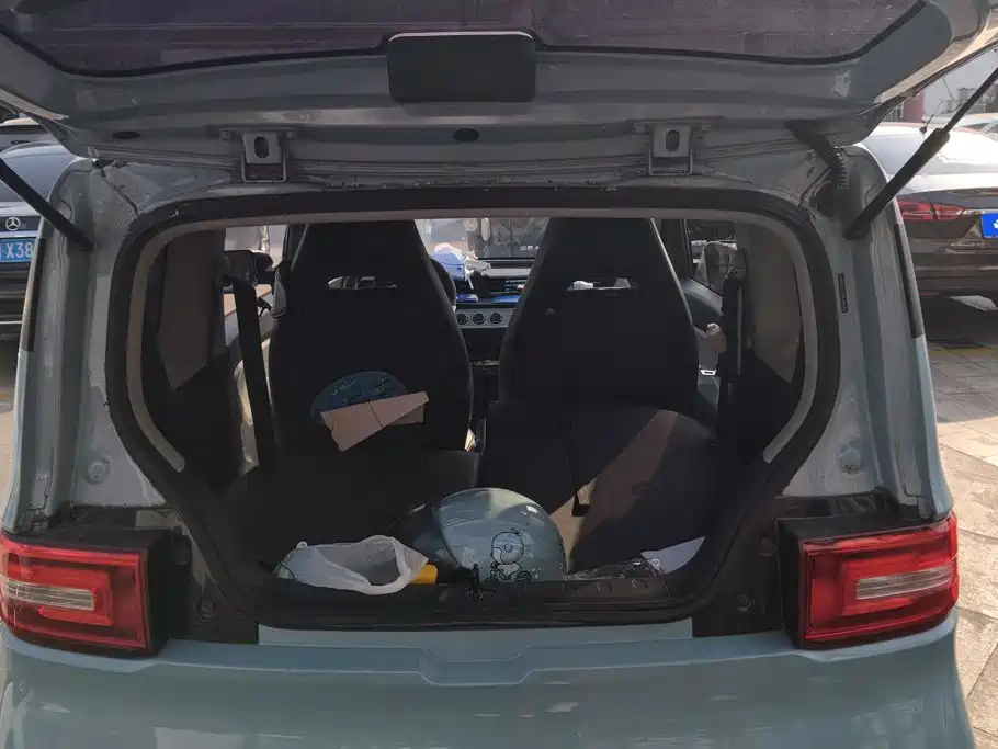 Wuling MINIEV — миниатюра 4