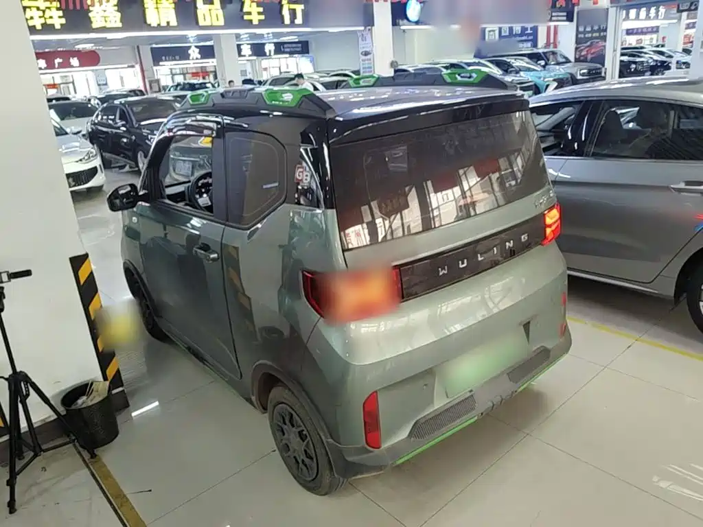 Wuling MINIEV — миниатюра 5