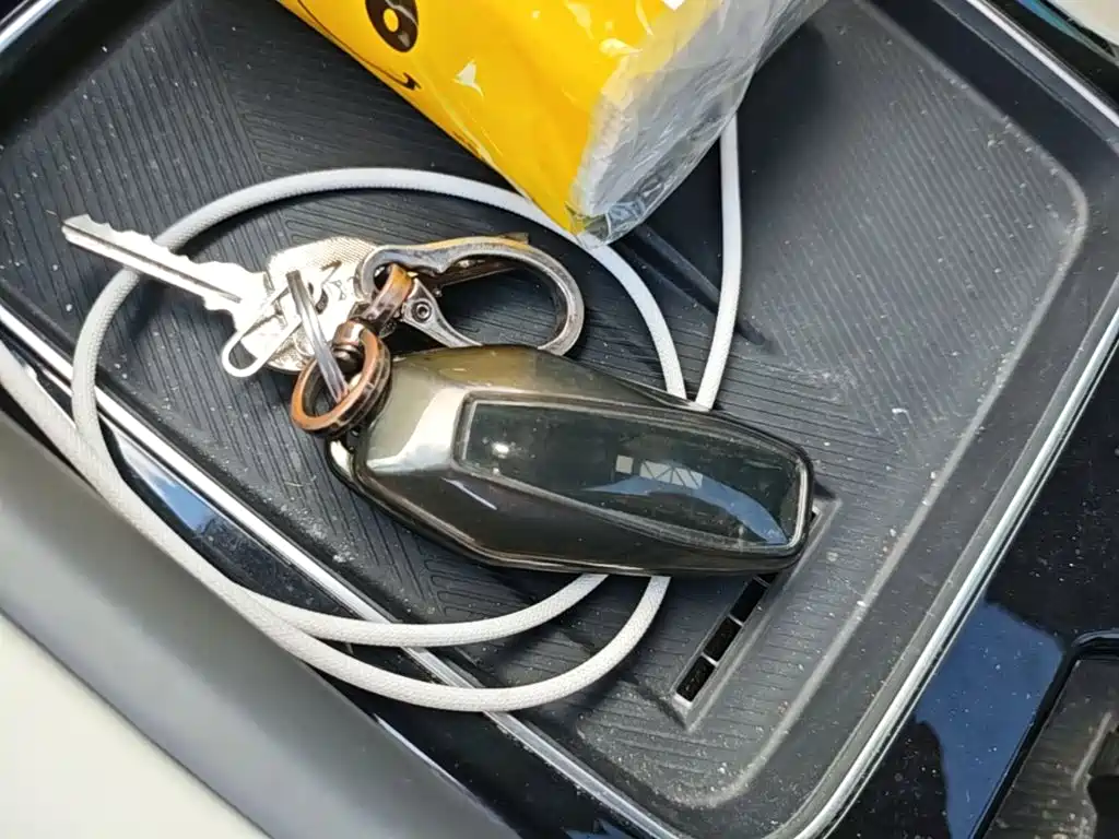 iCAR iCAR 03 — миниатюра 9