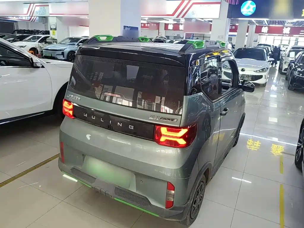 Wuling MINIEV — миниатюра 7