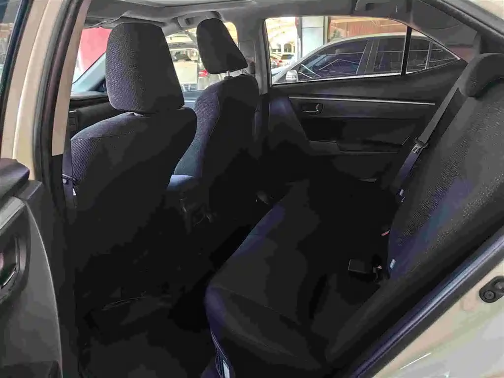 Toyota Corolla — миниатюра 5