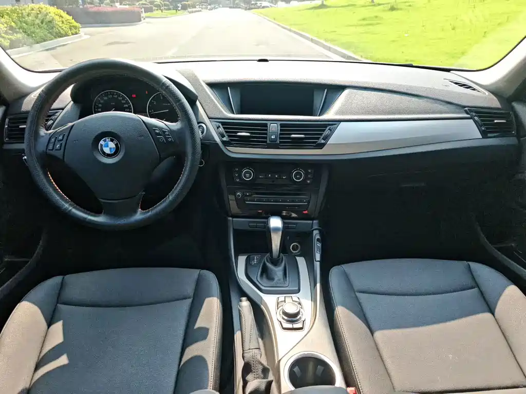 BMW X1 (Import) — миниатюра 6