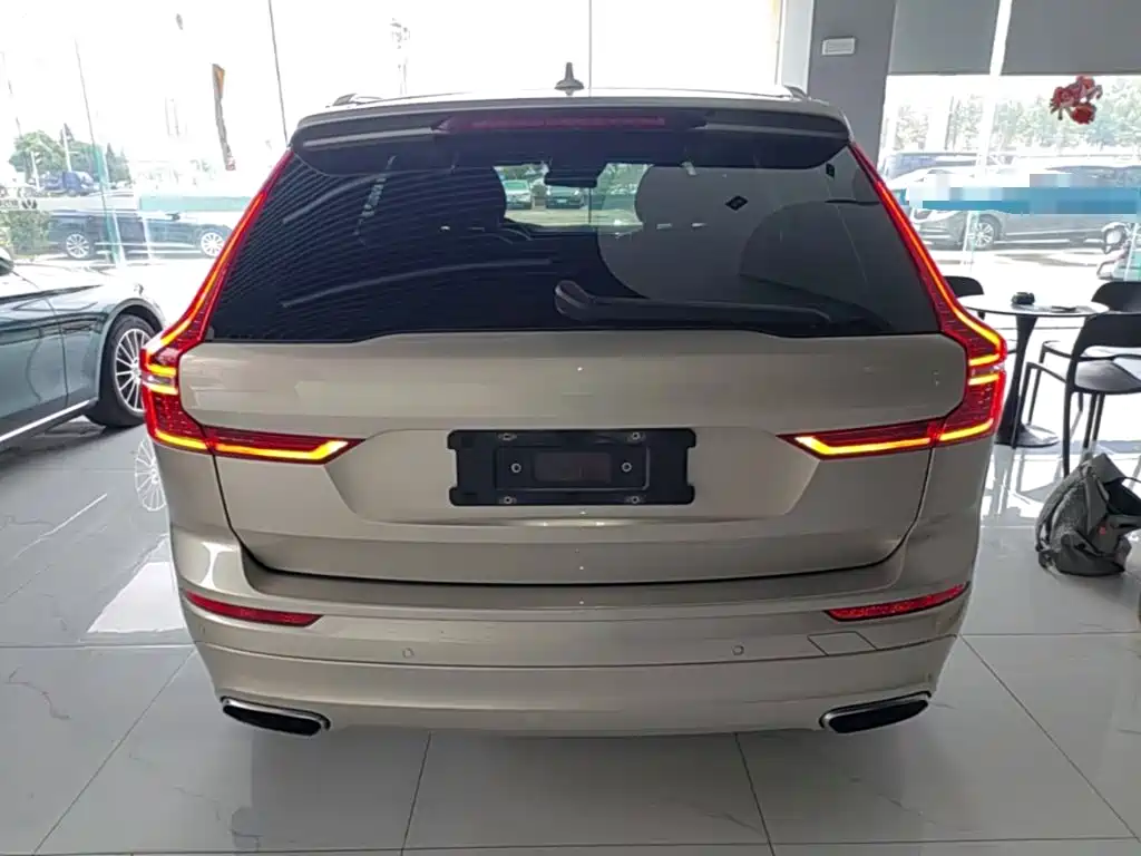 Volvo XC60 — миниатюра 6