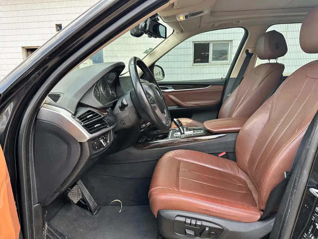 BMW X5 (Import) — миниатюра 6