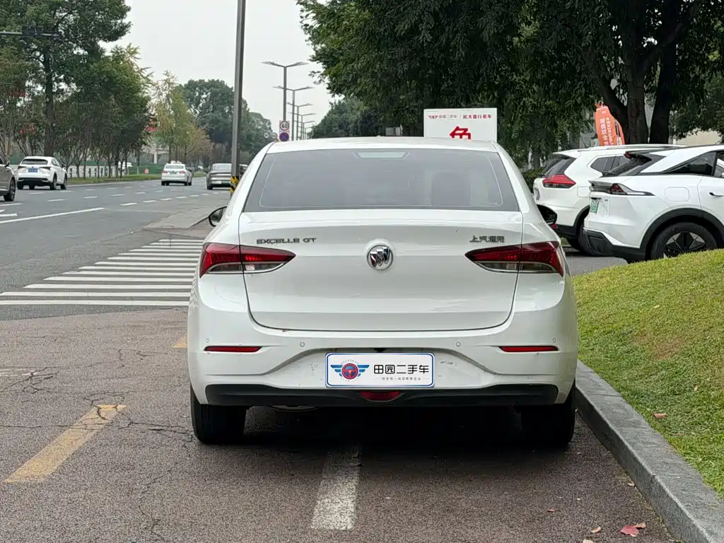 Buick Excelle — миниатюра 5