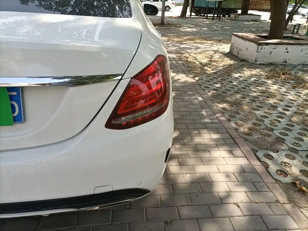 Mercedes-Benz C-Class — миниатюра 8