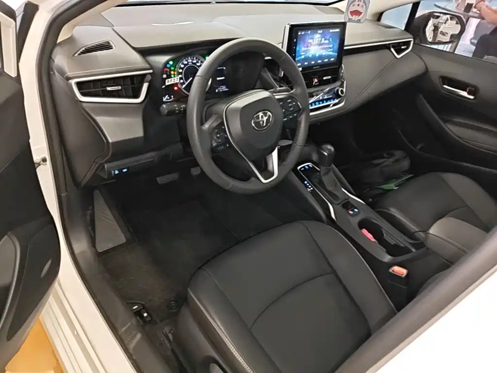 Toyota Corolla — миниатюра 10