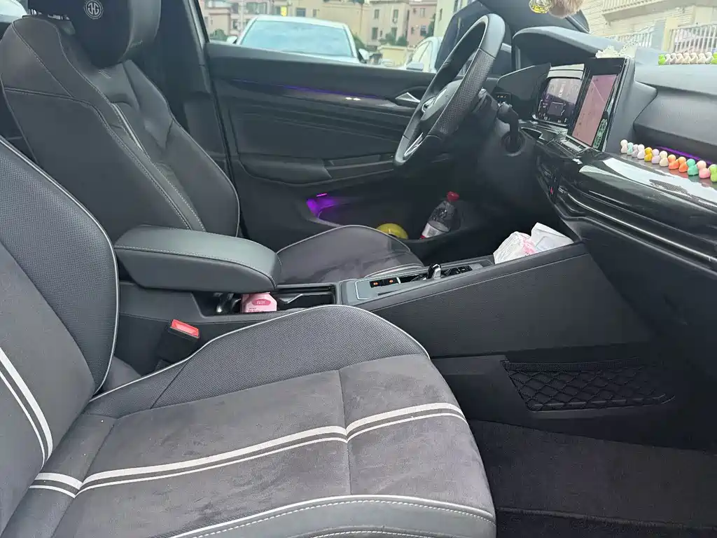 Volkswagen Golf — миниатюра 13