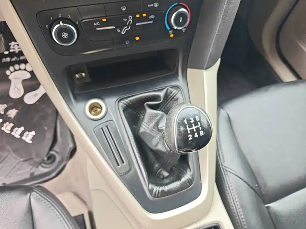 Ford Focus — миниатюра 14