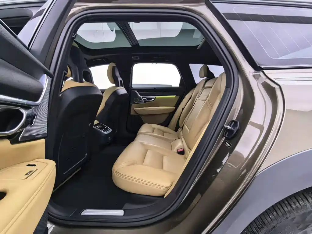 Volvo V90 — миниатюра 15