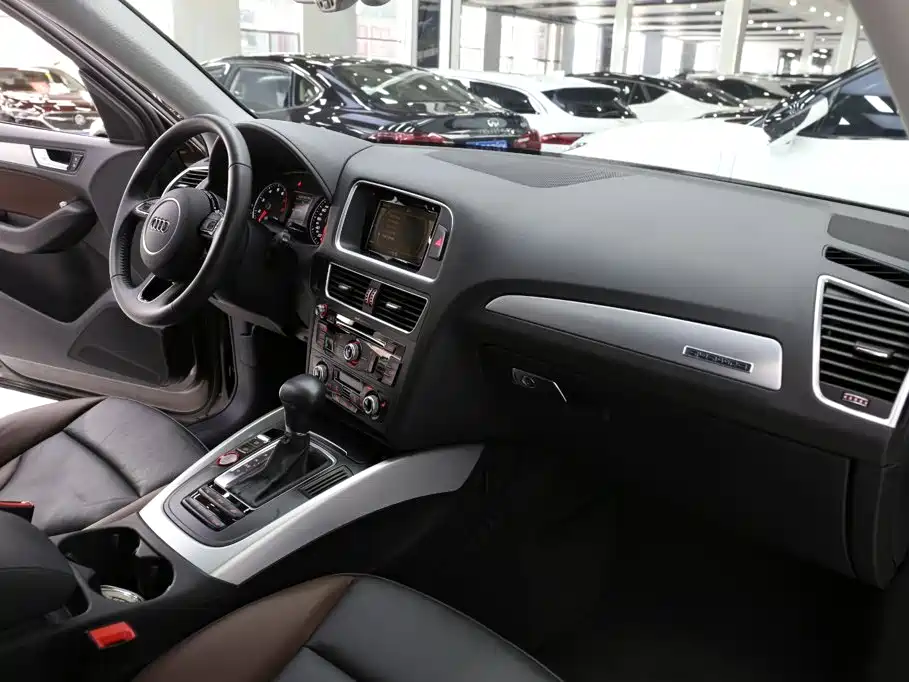 Audi Q5 — миниатюра 15