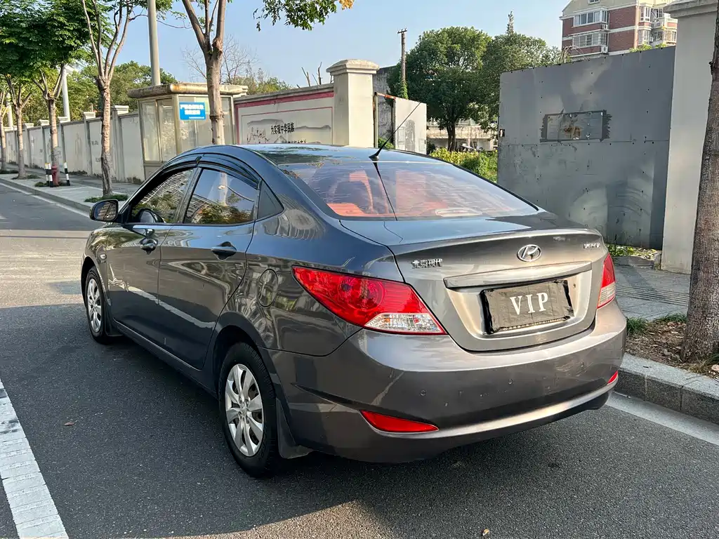 Hyundai Verna — миниатюра 13