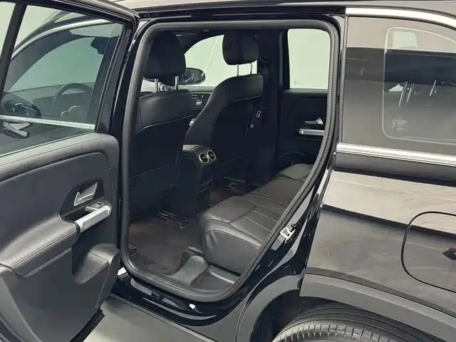 Mercedes-Benz EQB — миниатюра 10
