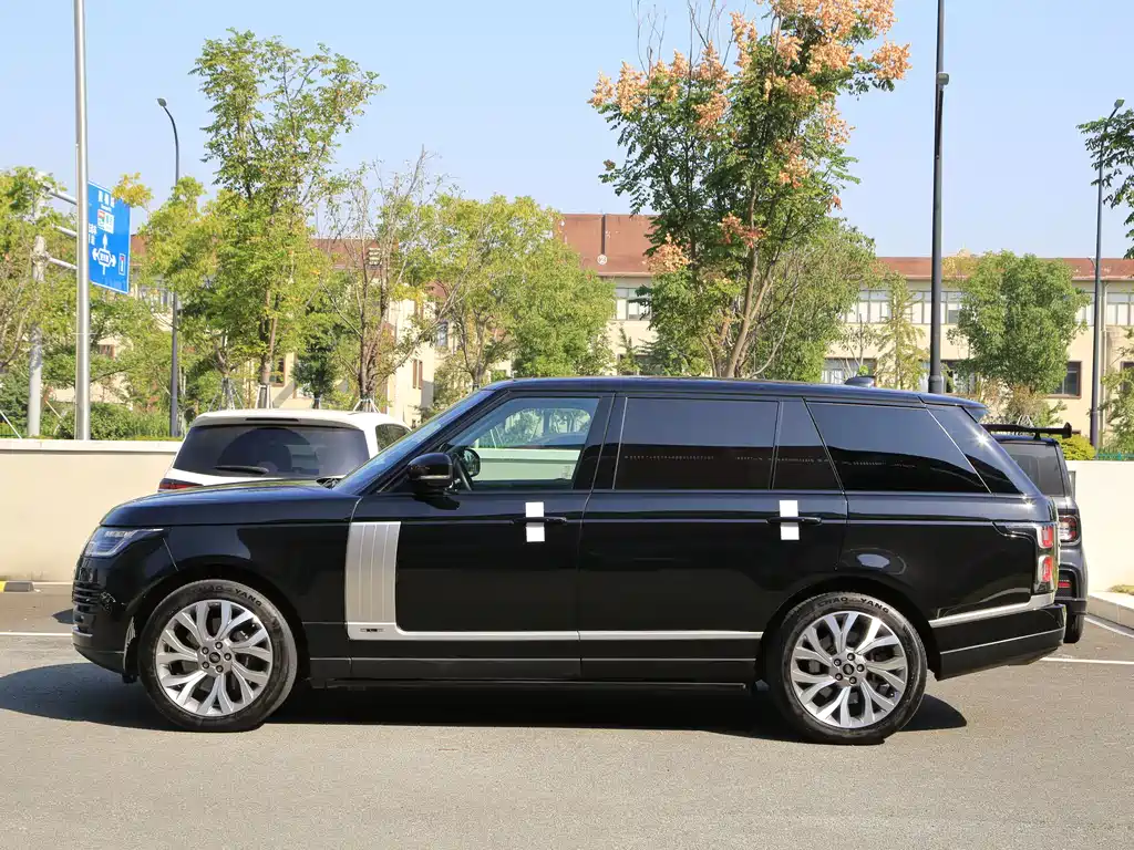 Land Rover Range Rover — миниатюра 21