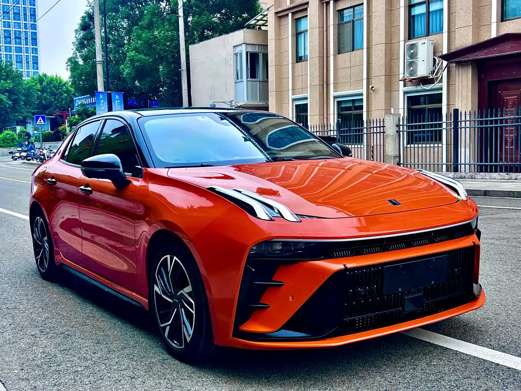 Lynk & Co 03 — миниатюра 5
