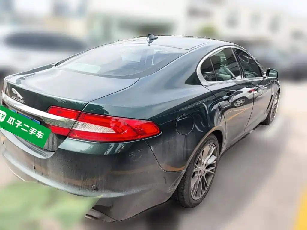 Jaguar XF — миниатюра 10