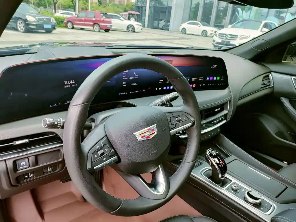 Cadillac CT5 — миниатюра 17