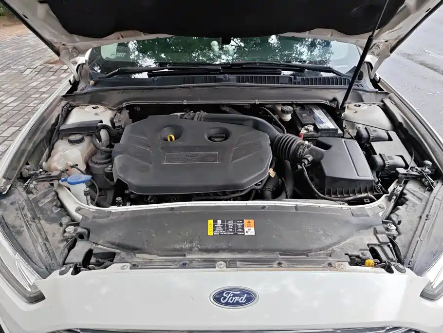 Ford Mondeo — миниатюра 10