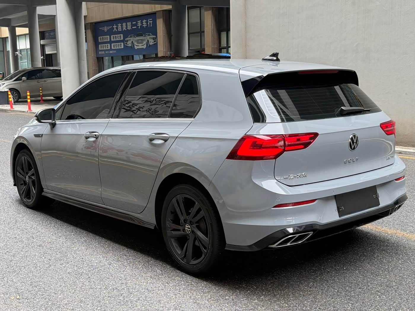 Volkswagen Golf 1.4 л 2022 г. Серебристо-серый, пробег 36000 км