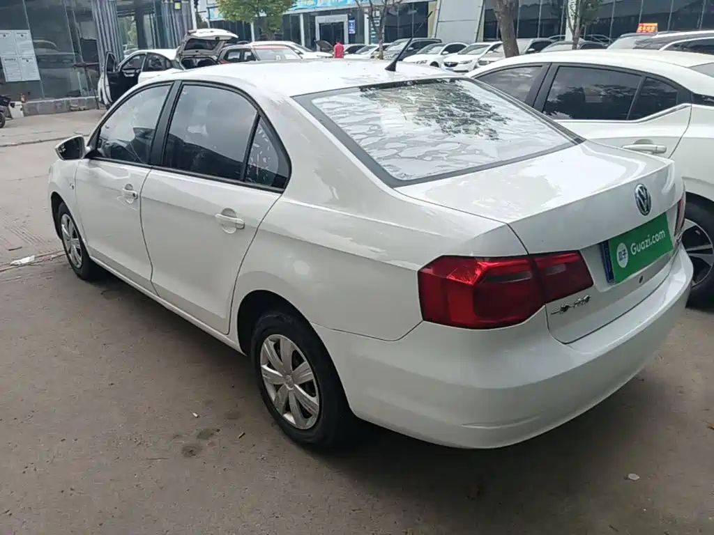 Volkswagen Jetta — миниатюра 5