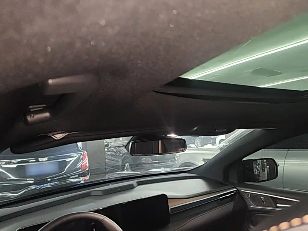 Ford Edge — миниатюра 18