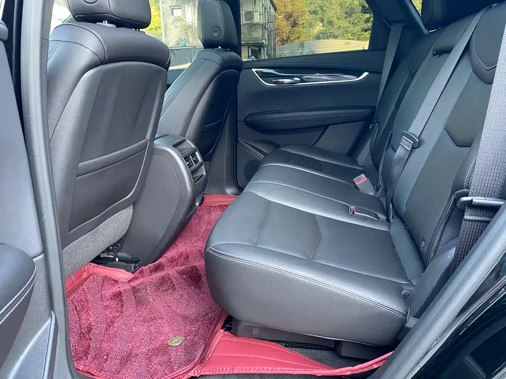 Cadillac XT5 — миниатюра 8